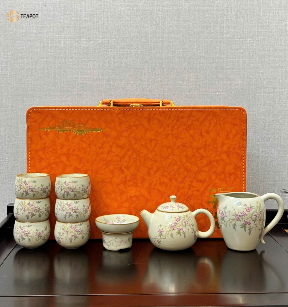 z5929069888938_34fdf1fe70610849a1027fdbbad516e1-961x1024-1