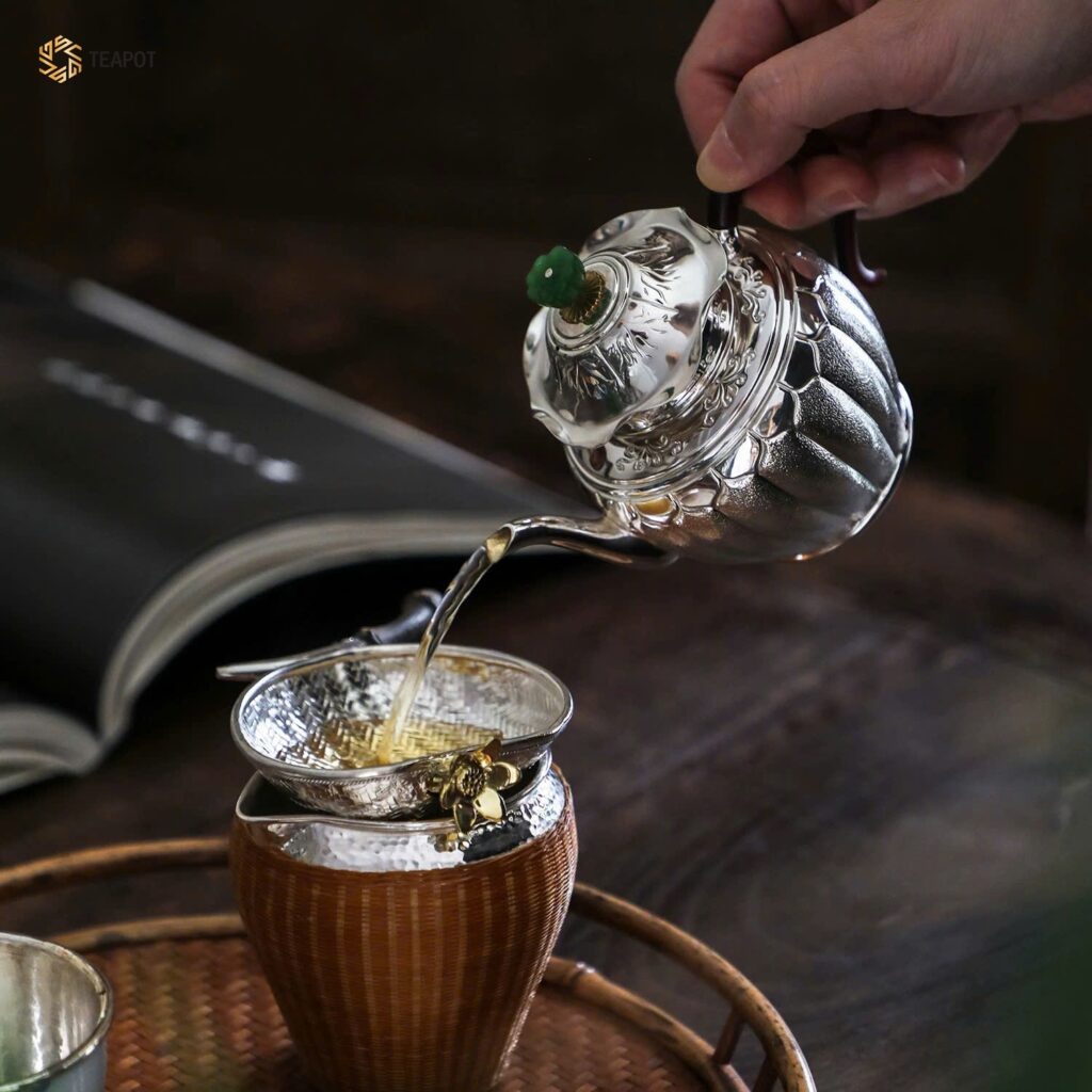 z6011936527851_77e70c2d3555c7ff0769fc36098d3ad6-1024x1024-1