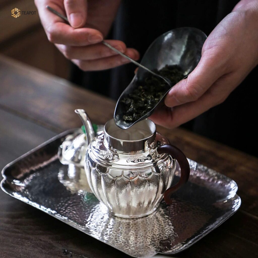 z6011936540795_bb8b3ea7944fa885f8df5bd36b1bd0e0-1024x1024-1