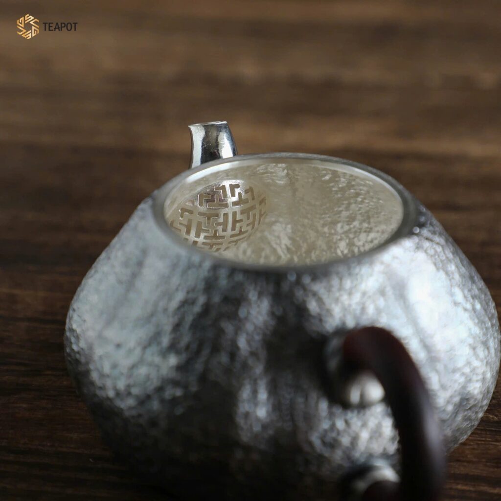 z6011972324739_3d84059809f566e7f4428cd7d349885d-1024x1024-1