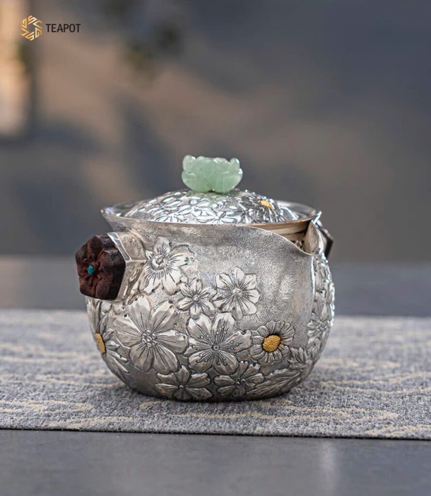 z6093815324719_8b7b002b238e6f29cd1faa301108b5a0-890x1024-1